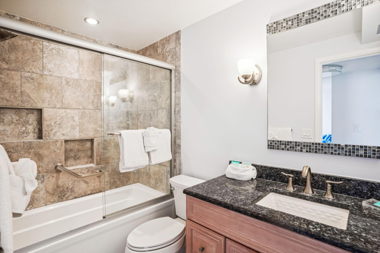 Bathroom 3, Madeira Vista 601, Pinellas