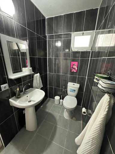 Others 2, Avşa Çakır Apart, Marmara