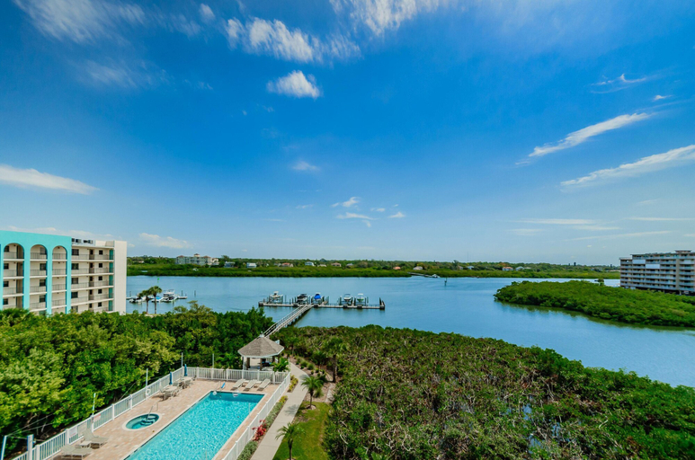 Others 5, Dolphin Key 504 - Premier, Pinellas