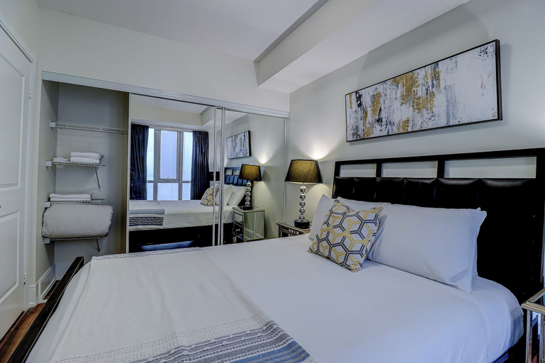 Bedroom 3, Rooftop Suite - Walk to CN Tower, MTCC, Entertainment District, Toronto