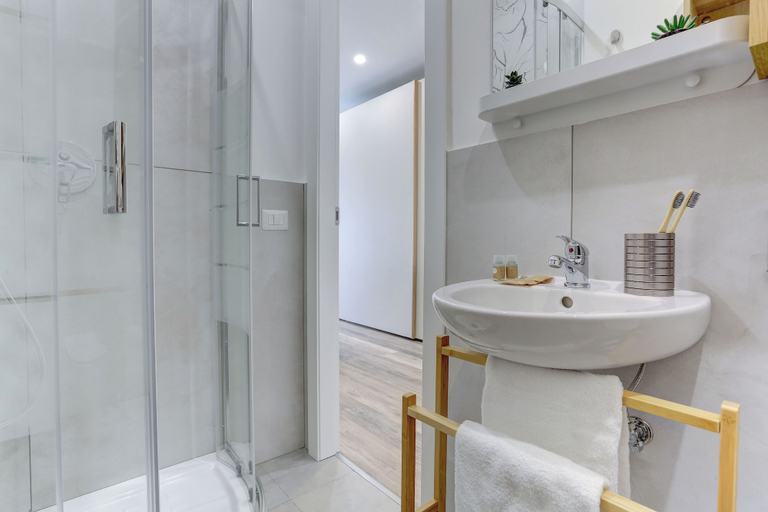 Bathroom 3, MarconiAPT per Famiglie 20Min dal centro, Rome