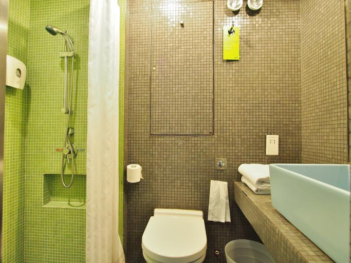 Bathroom 5, Y Loft Youth Square, Hong Kong Island