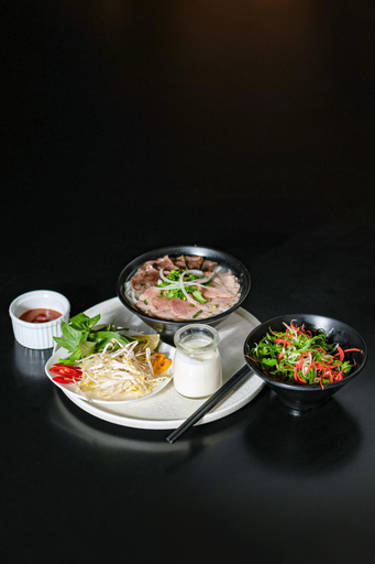 Food & Drinks 11