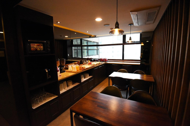 Public Area 5, 57 Myeongdong Hostel, Jung