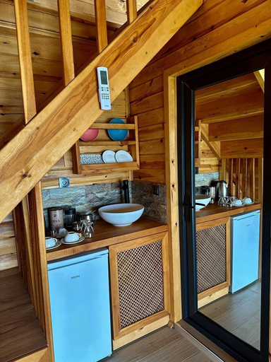 Others 5, Celazeni Suit Bungalov, Ardeşen