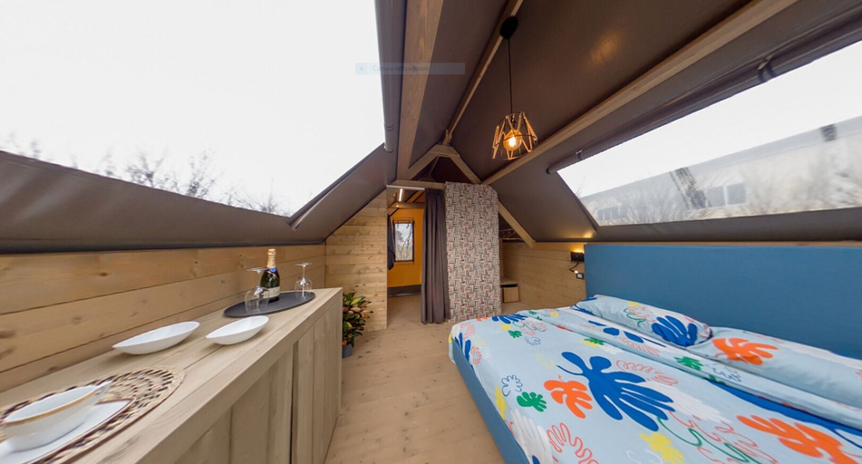 Bedroom 5, Glamping Castel Dell'Aquila, Massa Carrara