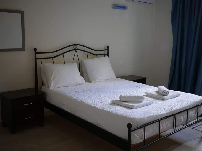 Bedroom 3, Cassiopeia 2-Beds Lower on Beach w Pool, Crete