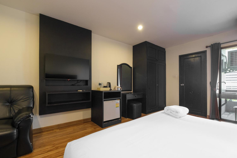 Bedroom 12