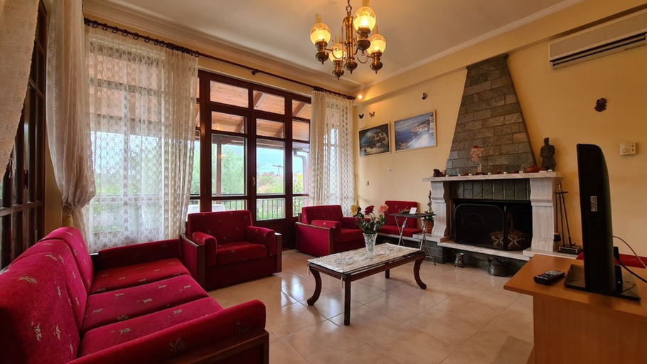 Room 2, Luxurious Villa Anastasia, West Greece