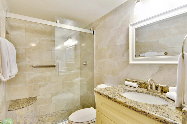 Bathroom 4, Sunset Chateau 506 - Premier, Pinellas