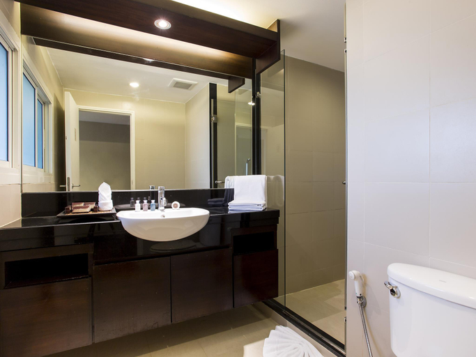 Bathroom 1