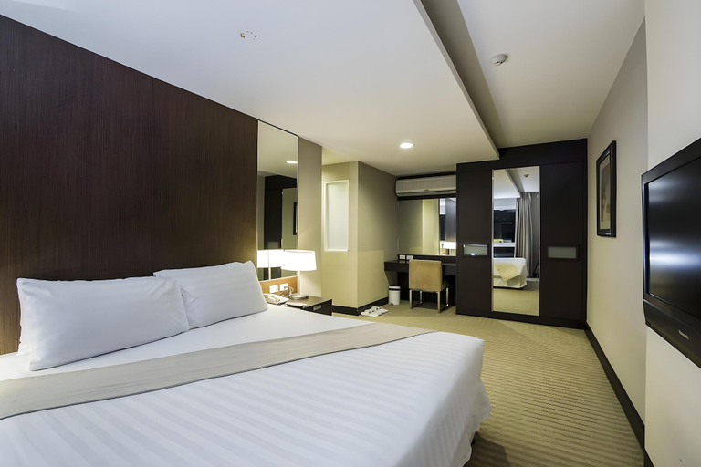 Bedroom 3, The Narathiwas Hotel & Residence Sathorn Bangkok, Yannawa