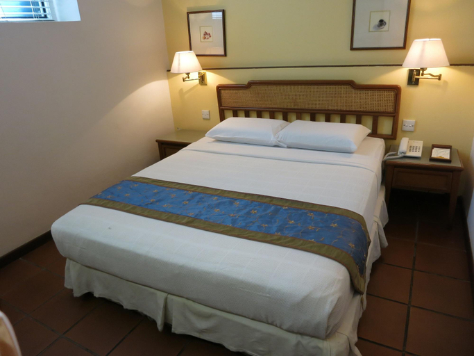 Bedroom 3, Perak Hotel, Singapore