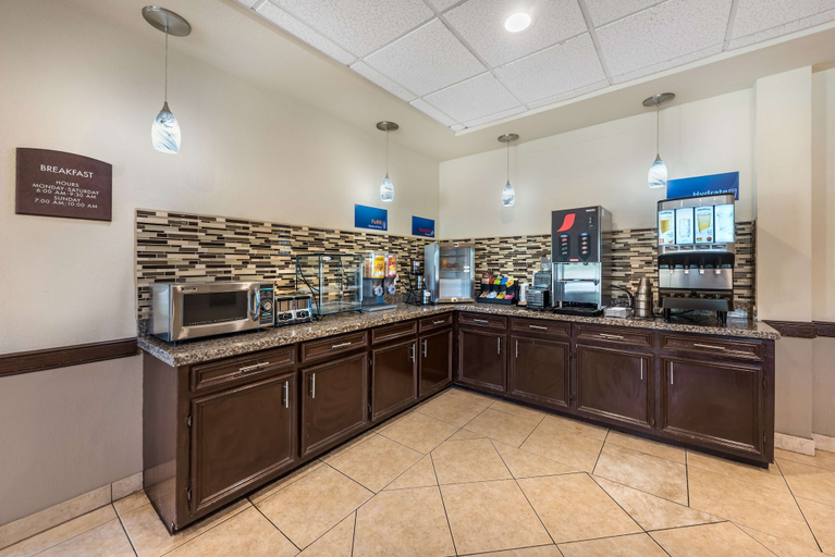 Food & Drinks 5, Best Western La Grange Inn & Suites, Fayette