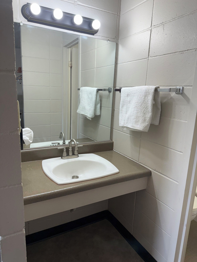 Bathroom 3, Smartwood Inn, Trempealeau
