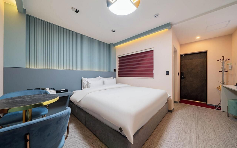 Others 5, peach motel, Wonju