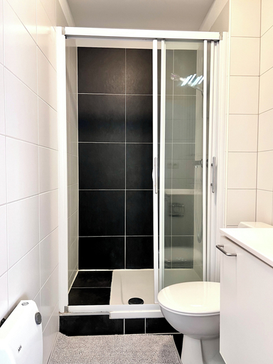 Bathroom 4, Studio Apartment Heart of Brussels, Bruxelles