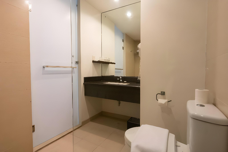 Bathroom 30
