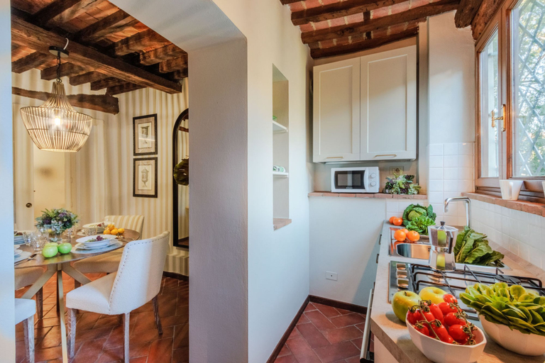 Room 4, Casa Genny in Lucca With 1 Bedrooms and 1 Bathrooms, Lucca