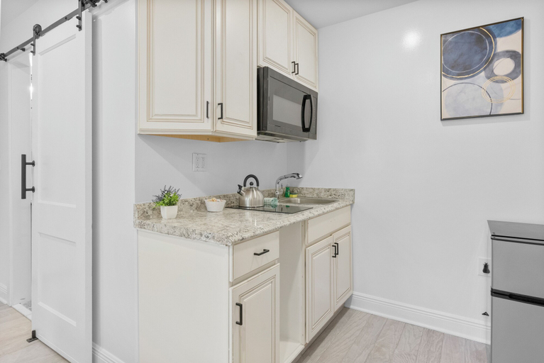 Others 2, Extended Stay Comfy Suites, Philadelphia