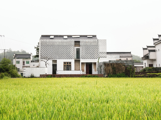 Exterior & Views 1, The Village Library Inn, Huangshan