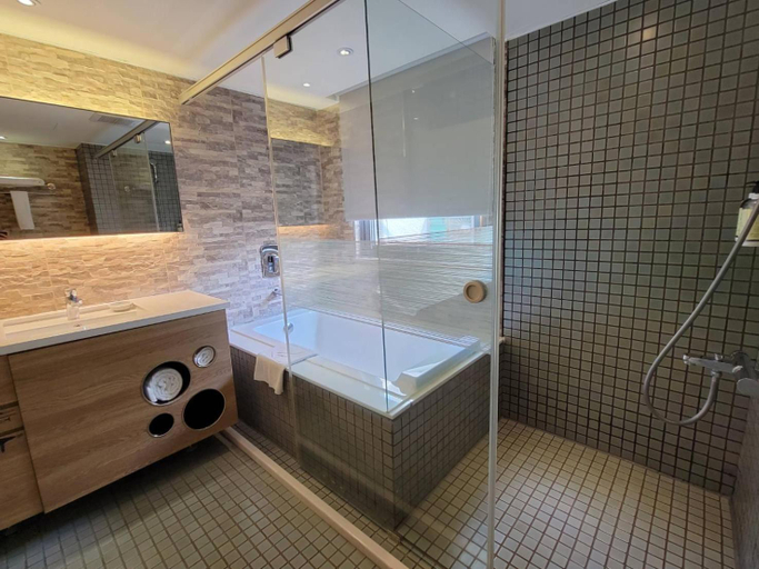 Bathroom 3, Simple+ Hotel, Taipei City