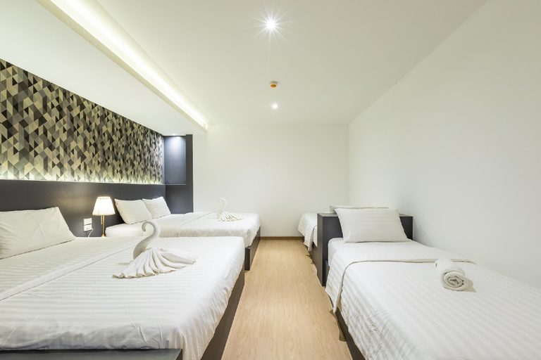 Bedroom 12