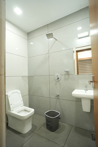 Bathroom 3, Theeram Residency, Kozhikode