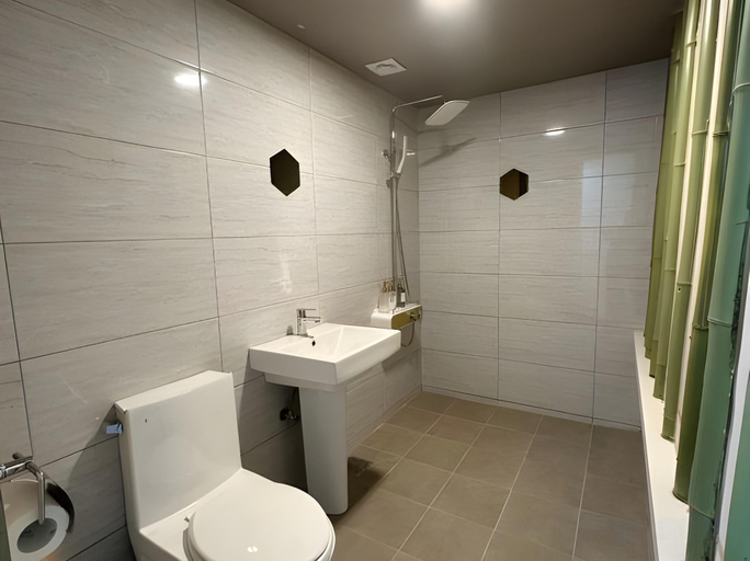 Bathroom 3, Gallery In Hotel, Sokcho