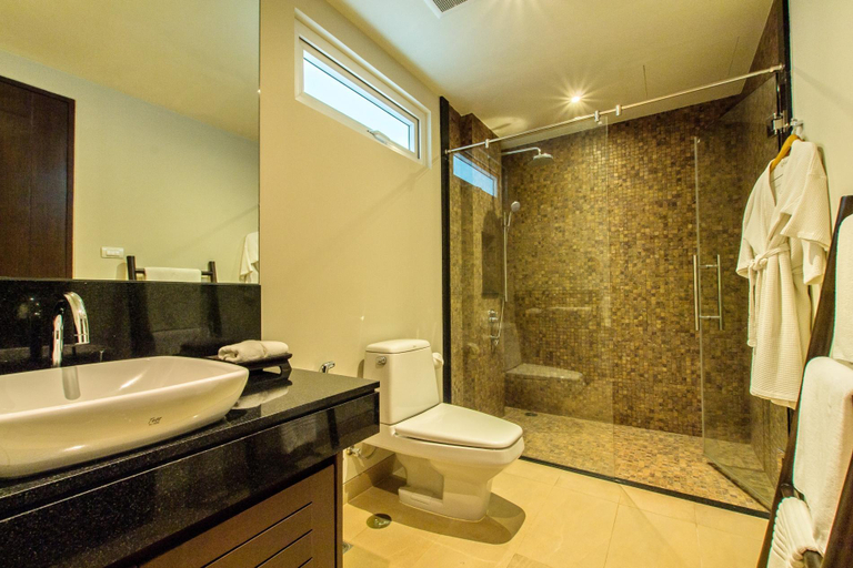 Bathroom 4, Dahlia 2 Bedroom Amazing Seaview, Pulau Phuket