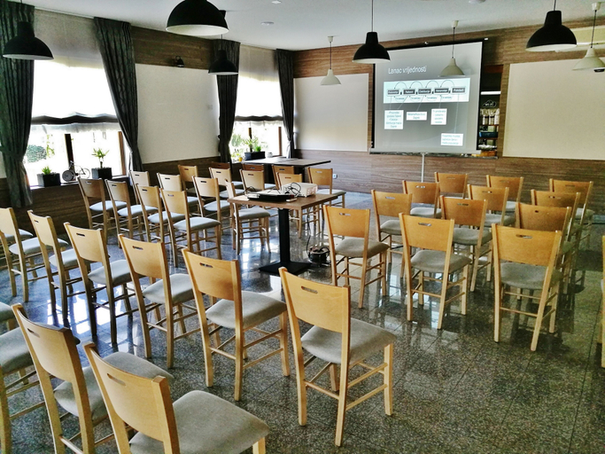 Food & Drinks, Apartments Ivanka, Rakovica
