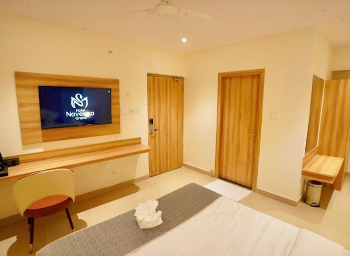 Bedroom 5, Hotel Naveena Grand, Hyderabad