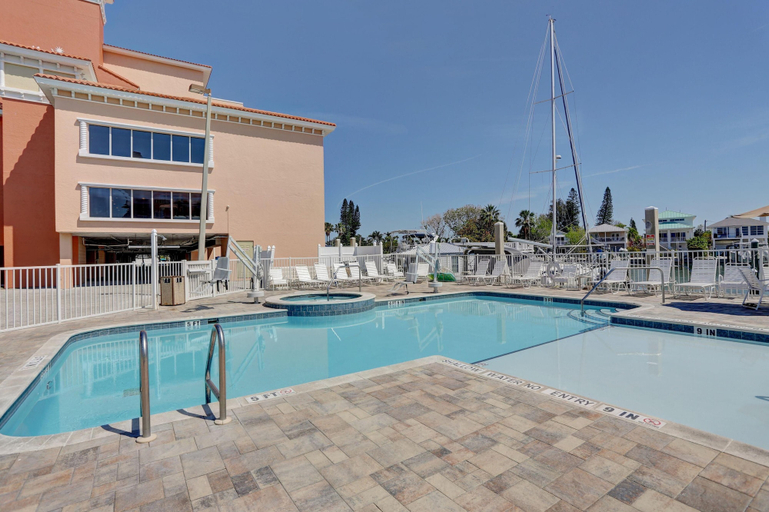 Sport & Beauty 3, Madeira Bay Resort I 1504, Pinellas