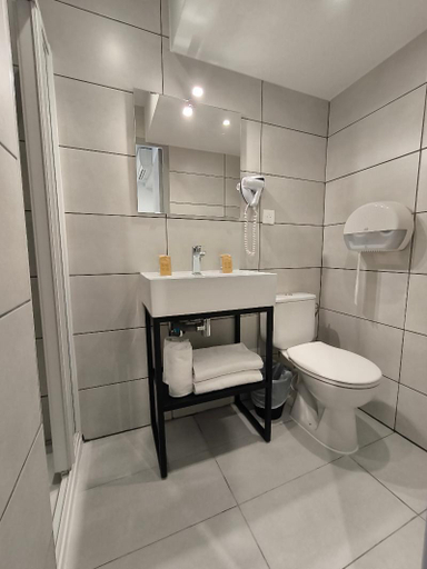 Bathroom 3, Bristol Nice, Alpes-Maritimes