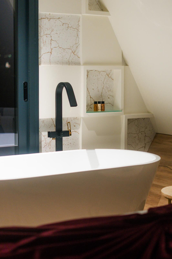 Bathroom 3, Quinta Casal da Silva 1951, Marco de Canaveses
