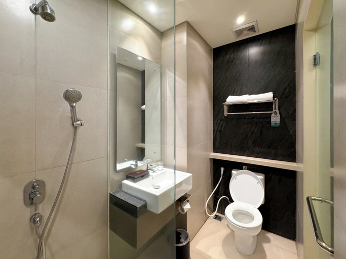 Bathroom 6