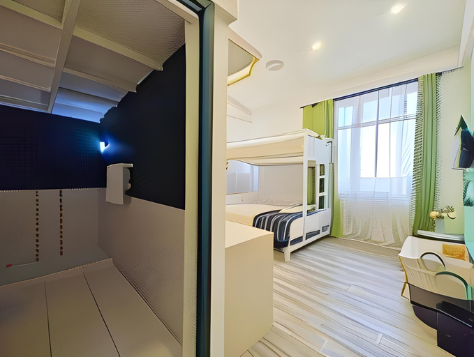 Bedroom 2, Ostay Asoke Bangkok, Wattana
