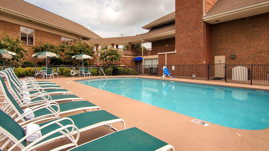 Sport & Beauty, Bw Plus Morristown Conference Center Hotel, Hamblen