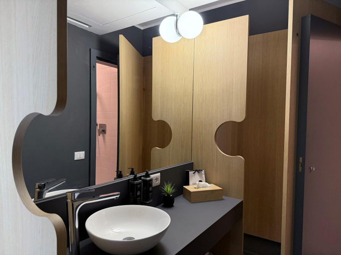 Bathroom 5, Camplus Hotel Roma Centro, Rome