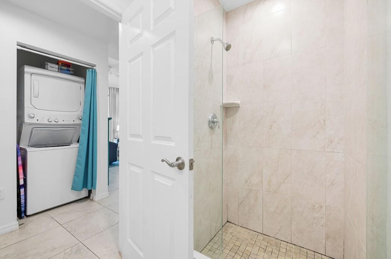 Bathroom, Madeira Bay Resort I 1402, Pinellas