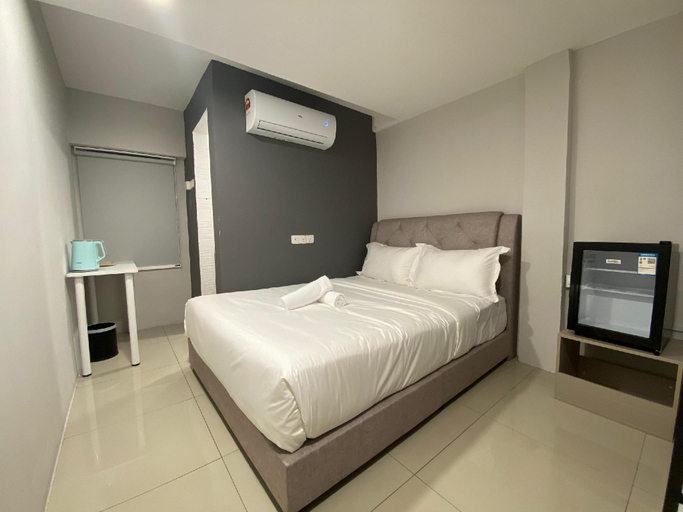 Bedroom 30