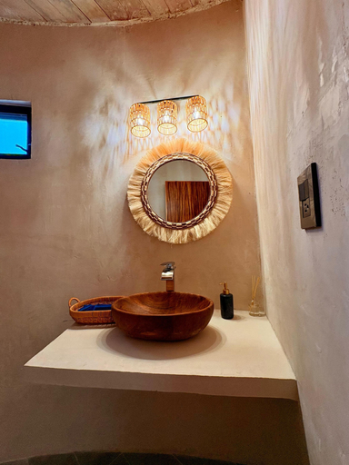 Bathroom 4, Jáalk'ab Cabañas, Progreso