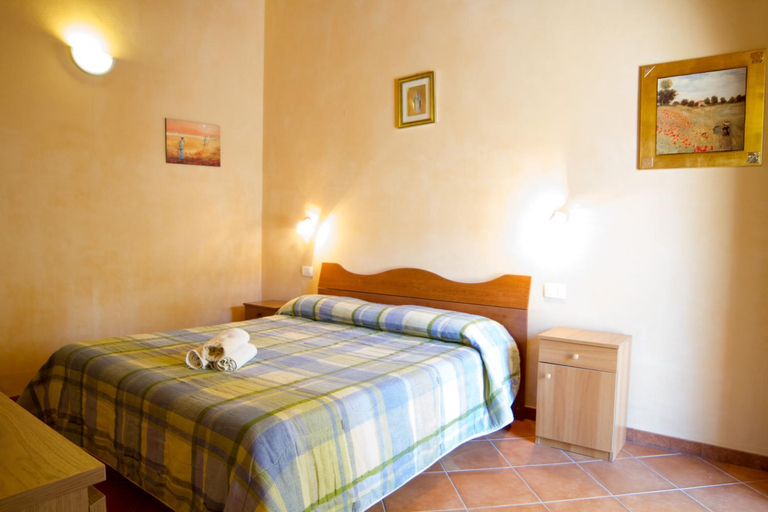 Bedroom, Agriturismoeloropizzuta, Syracuse