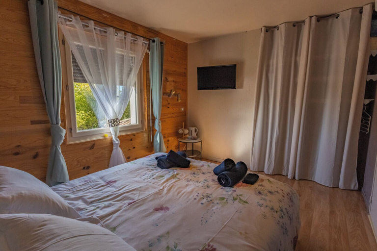 Bedroom 2, Au petit bonheur, Lot-et-Garonne