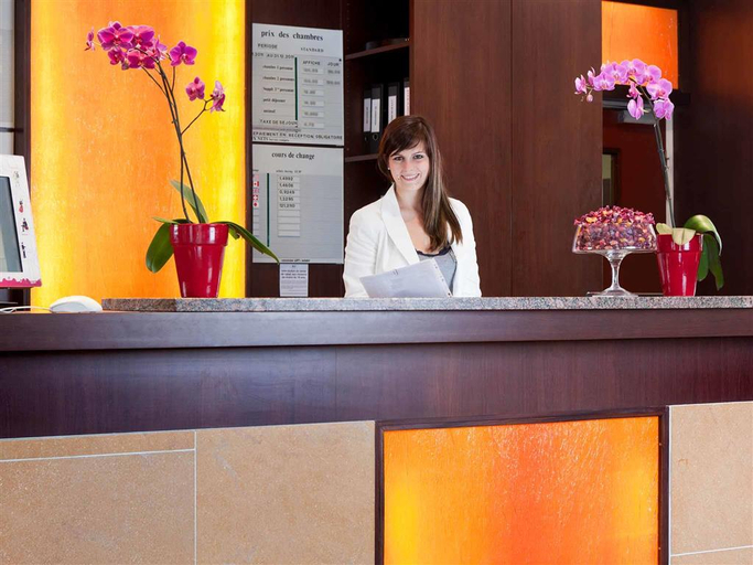 Public Area, Hotel Mercure Auxerre Autoroute du Soleil, Yonne