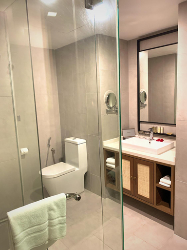 Bathroom 19