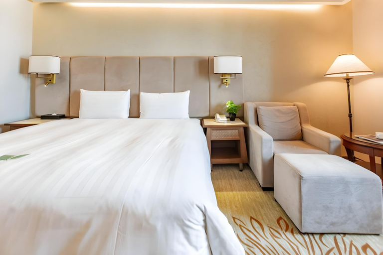 Bedroom 2, Jia Hsin Garden Hotel, Tainan