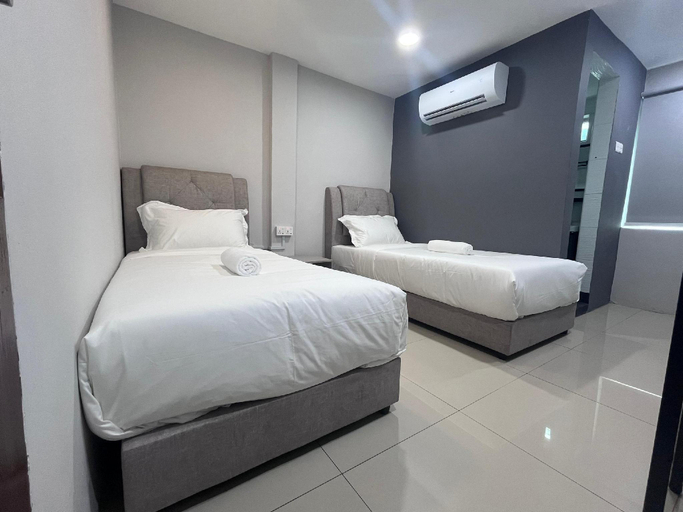 Bedroom 23