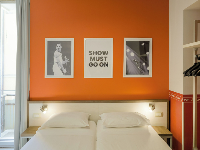 Bedroom 12