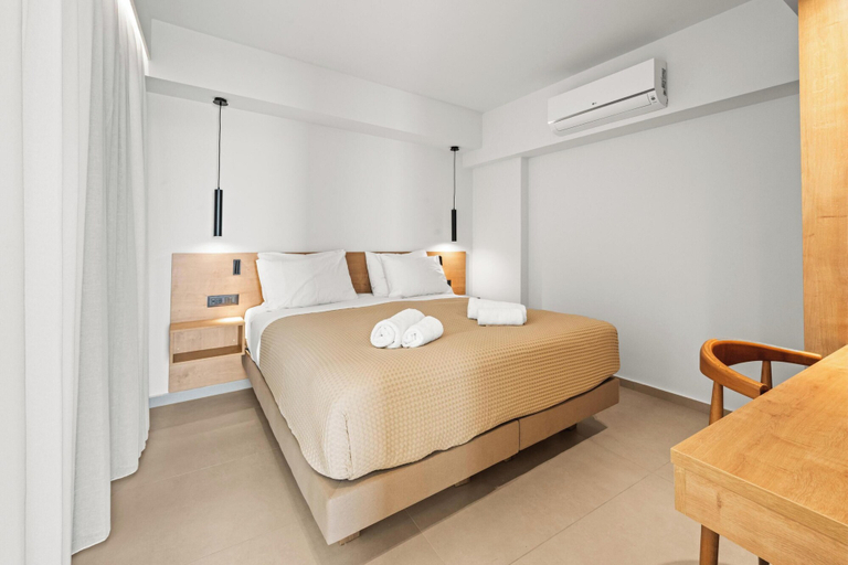 Bedroom 3, Evelmare Beachfront Apartments, Crete